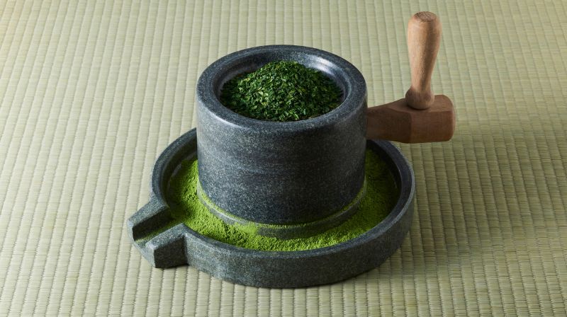 抹茶を碾く石臼